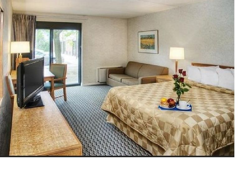 موتيل Ramada By Wyndham كينفستون المظهر الخارجي الصورة