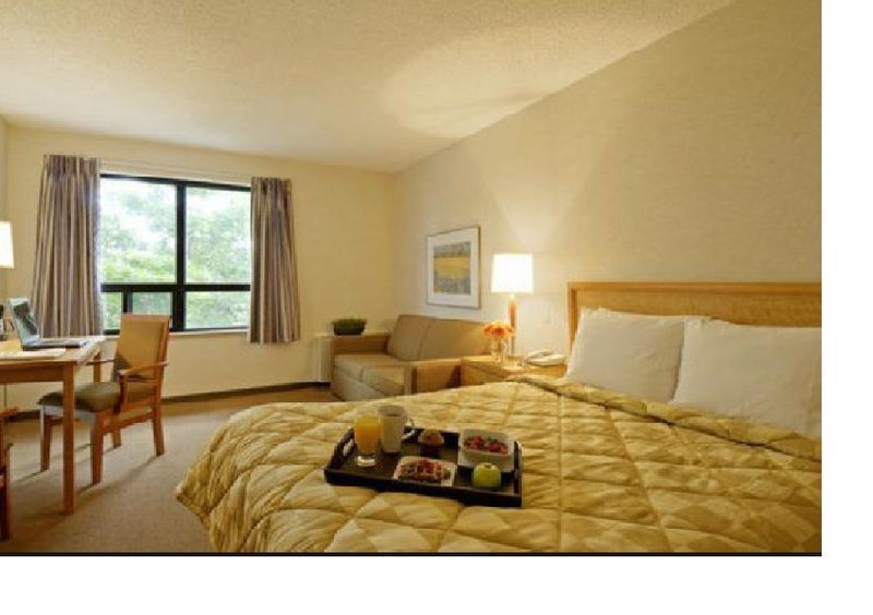 موتيل Ramada By Wyndham كينفستون المظهر الخارجي الصورة