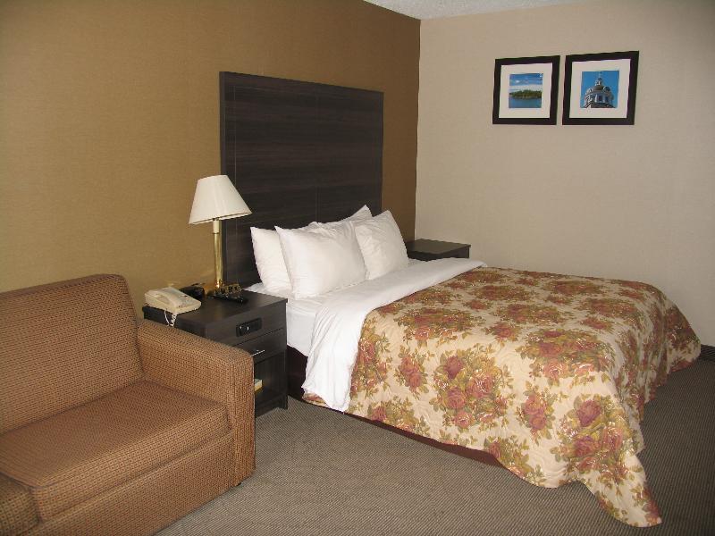 موتيل Ramada By Wyndham كينفستون المظهر الخارجي الصورة