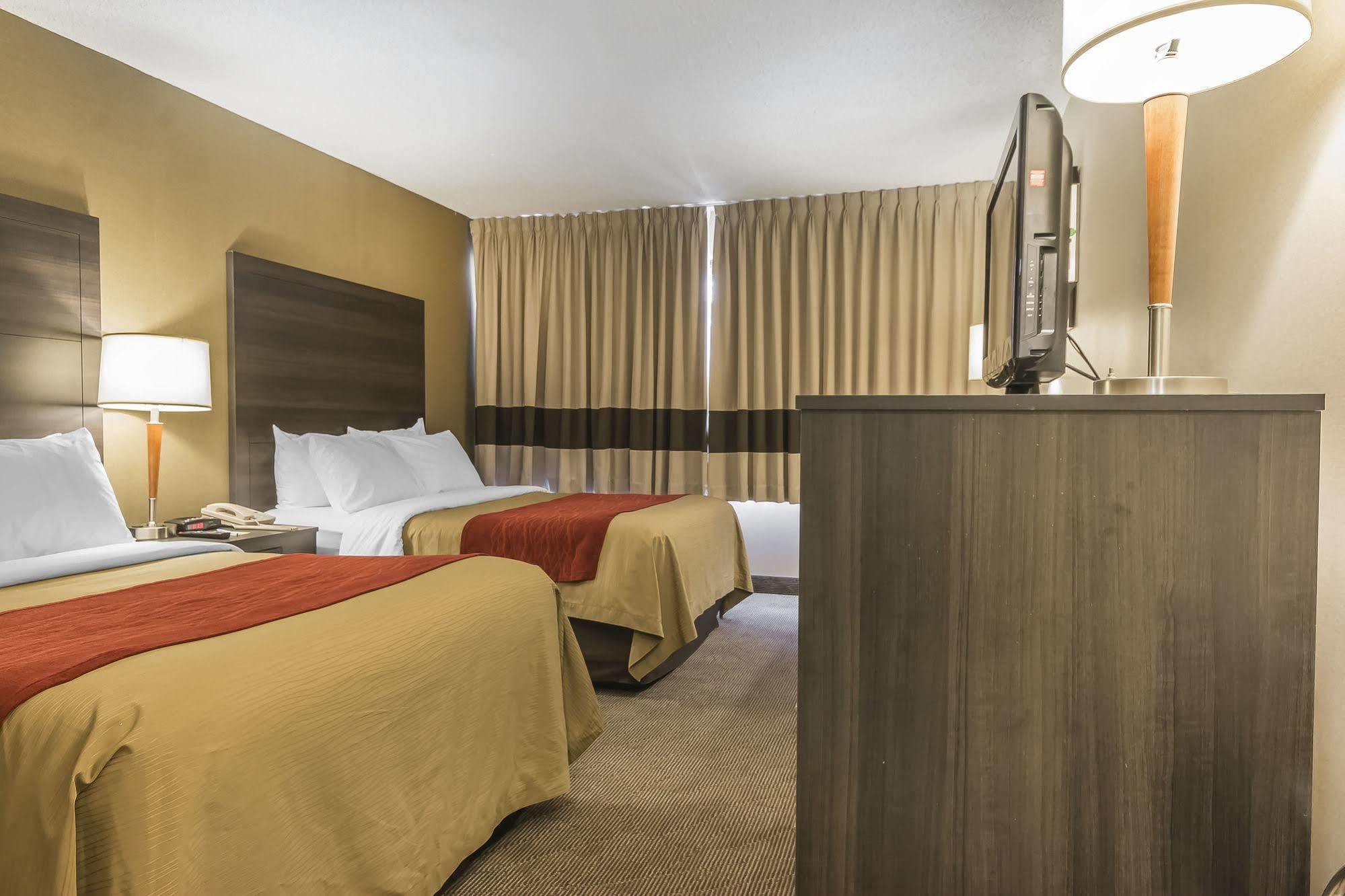 موتيل Ramada By Wyndham كينفستون المظهر الخارجي الصورة