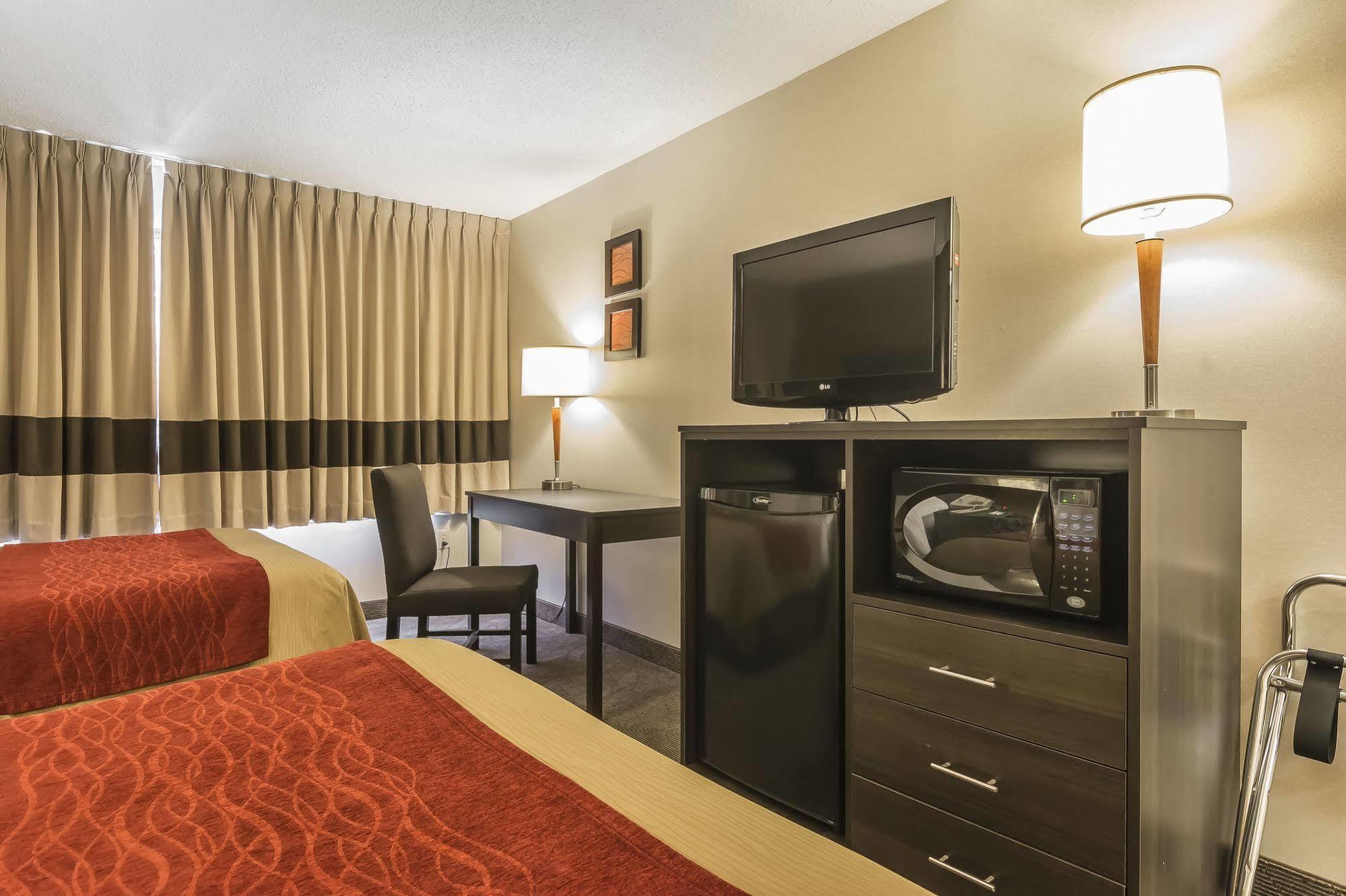 موتيل Ramada By Wyndham كينفستون المظهر الخارجي الصورة